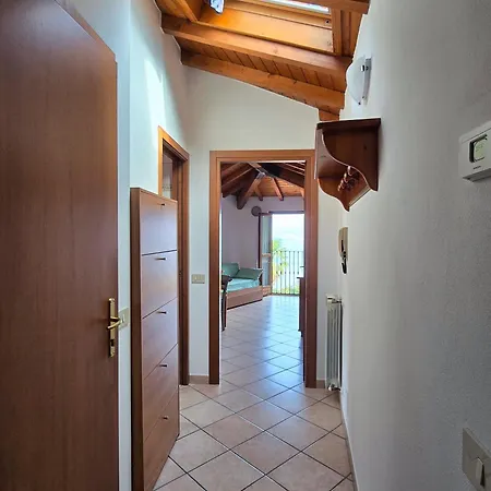Casa Nadia Maccagno